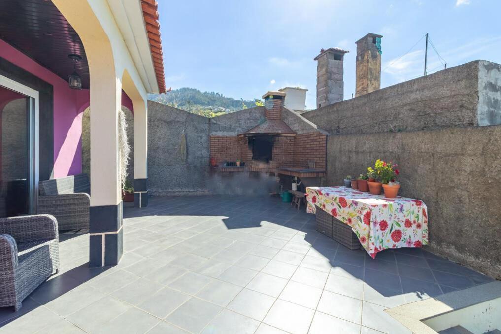 Casa Central - Peceful Mountain Retreat In Calheta Ribeira do Raposo Exterior foto