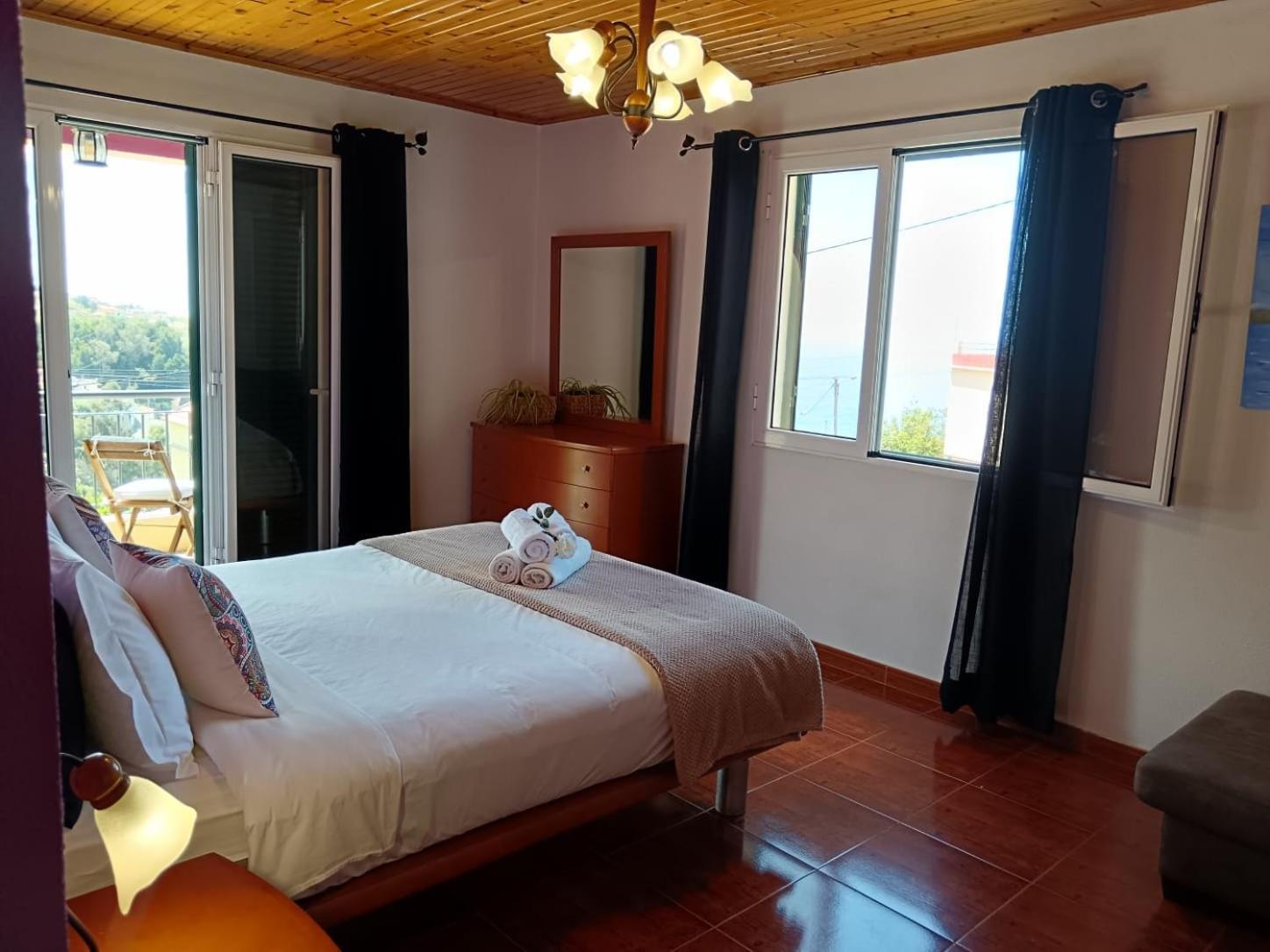 Casa Central - Peceful Mountain Retreat In Calheta Ribeira do Raposo Exterior foto